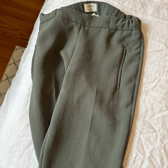 Aritzia Wilfred Darontal Crepe Cropped Pants - Picture 3 of 14